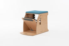 Load image into Gallery viewer, Wunda Chair|color::Wedgewood