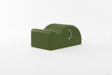Load image into Gallery viewer, East Coast Step Barrel|color::Olive Green
