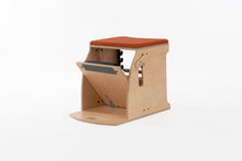 Load image into Gallery viewer, Wunda Chair|color::Orange Ochre
