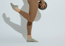 Load image into Gallery viewer, womens taupe silver socks
