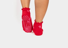 Load image into Gallery viewer, bloom quarter - red socks - ankle socks

