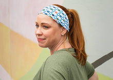 Load image into Gallery viewer, retro inspired elastic headband | caption::Retro Headband
