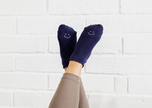 Load image into Gallery viewer, Padded Ankle Smiley Grip Socks
