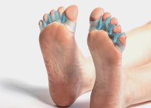 Load image into Gallery viewer, Blue Naboso Splay mats focused on toes and feet.
